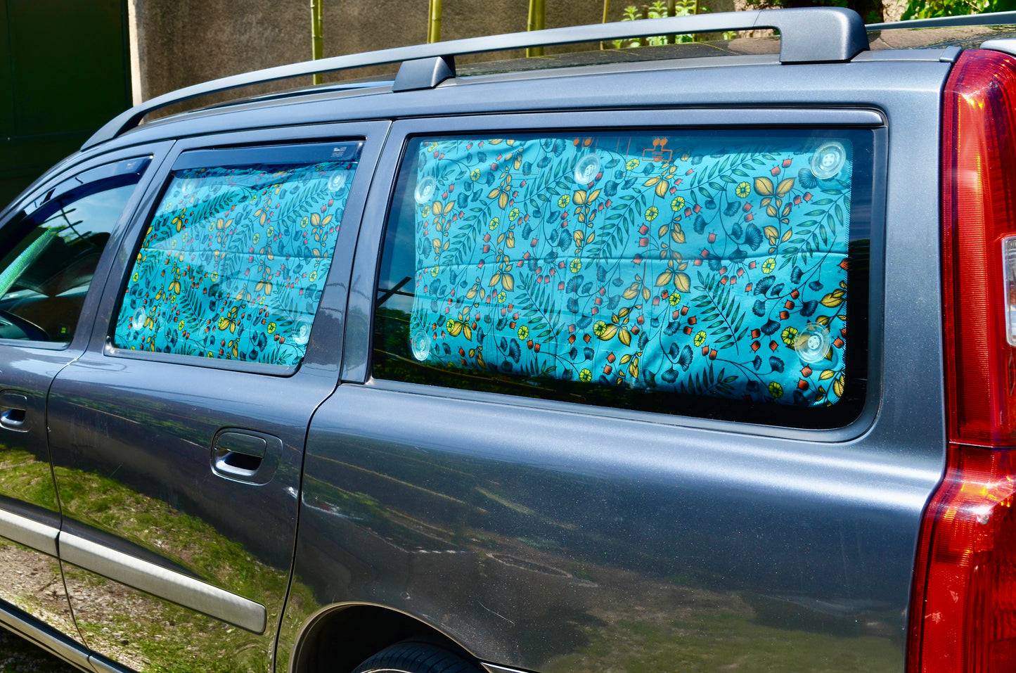 READY TO SHIP ! SET OF VOLVO V70, XC70 2000 TO 2006 BLIND CURTAINS. A CAMPER VAN FOR 339€