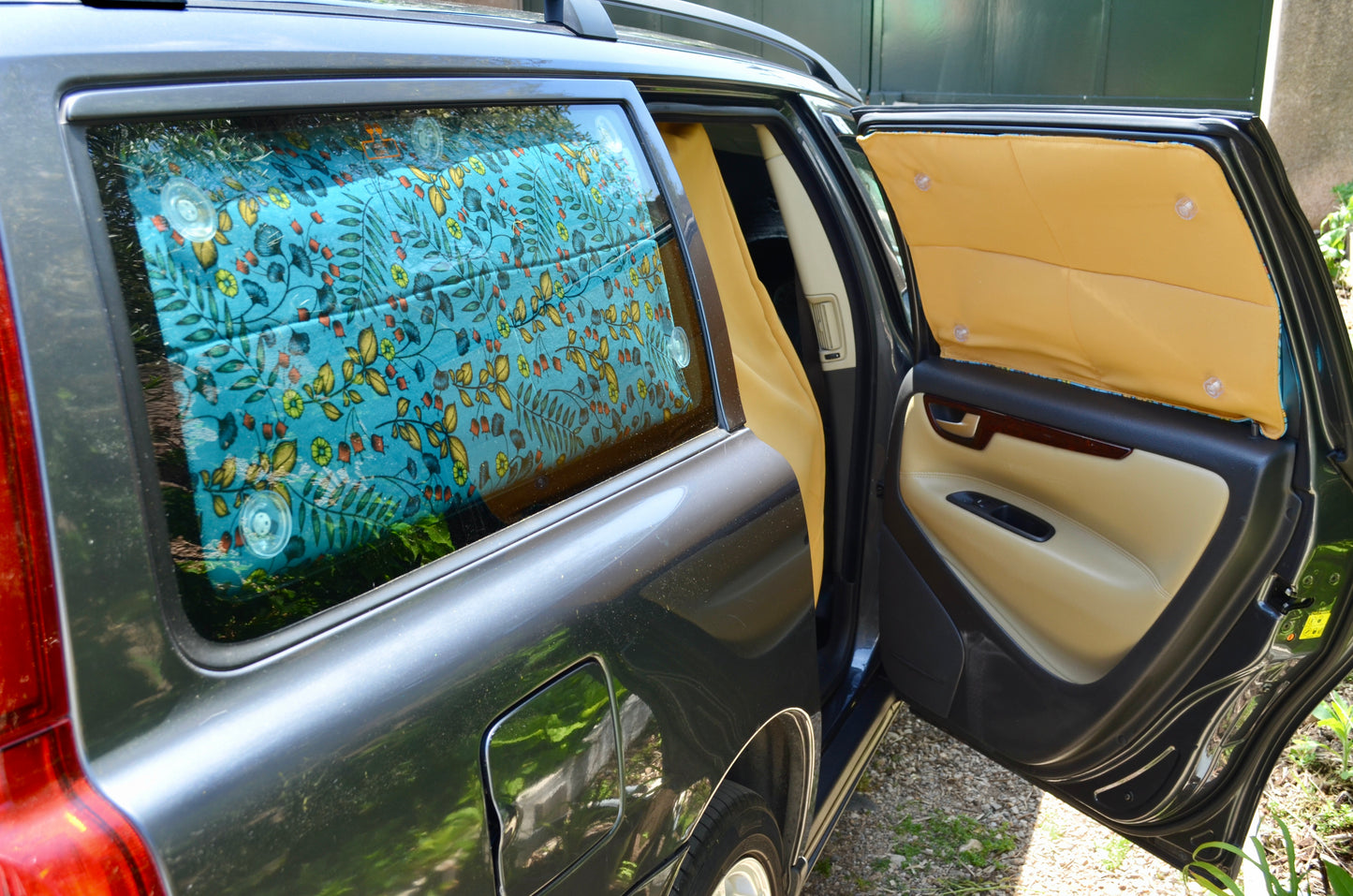 READY TO SHIP ! SET OF VOLVO V70, XC70 2000 TO 2006 BLIND CURTAINS. A CAMPER VAN FOR 339€
