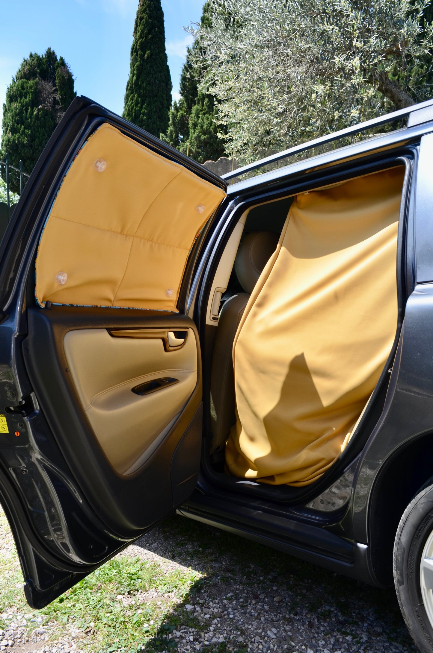 READY TO SHIP ! SET OF VOLVO V70, XC70 2000 TO 2006 BLIND CURTAINS. A CAMPER VAN FOR 339€