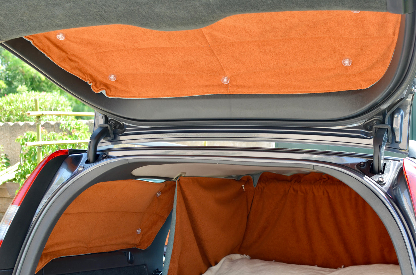 READY TO SHIP ! VOLVO V70, XC70 2000 TO 2006 BLIND CURTAINS. MINI CAMPER VAN FOR 339€