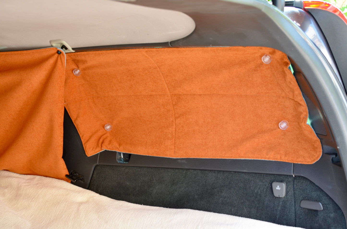 READY TO SHIP ! VOLVO V70, XC70 2000 TO 2006 BLIND CURTAINS. MINI CAMPER VAN FOR 339€