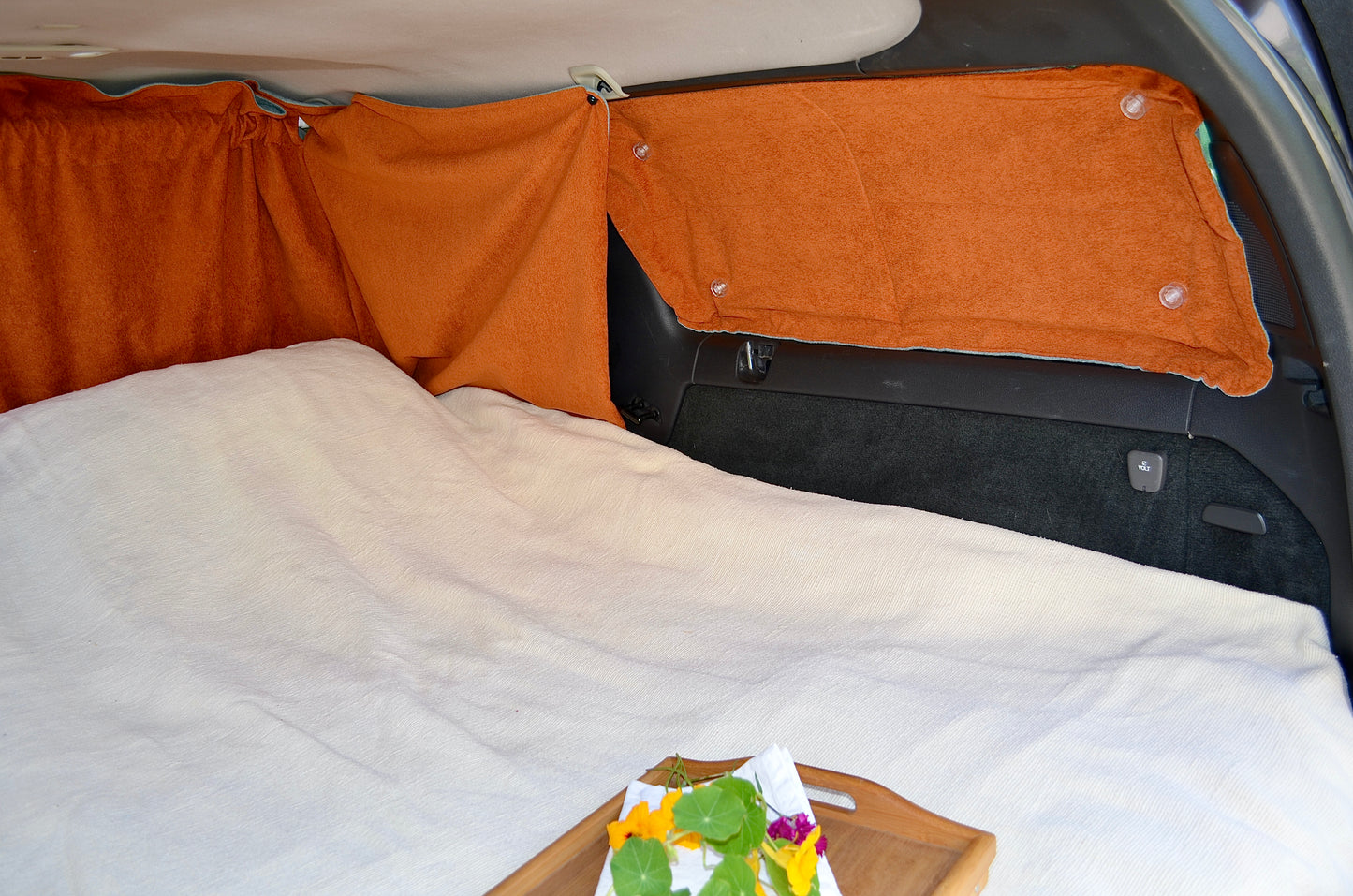 READY TO SHIP ! VOLVO V70, XC70 2000 TO 2006 BLIND CURTAINS. MINI CAMPER VAN FOR 339€