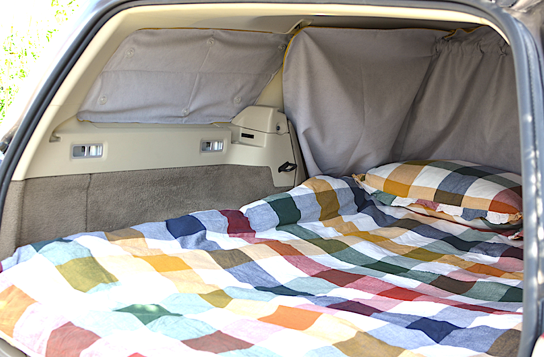 READY TO SHIP ! SET OF VOLVO V70, XC70 2007 TO 2016 BLIND CURTAINS. A CAMPER VAN FOR 269€